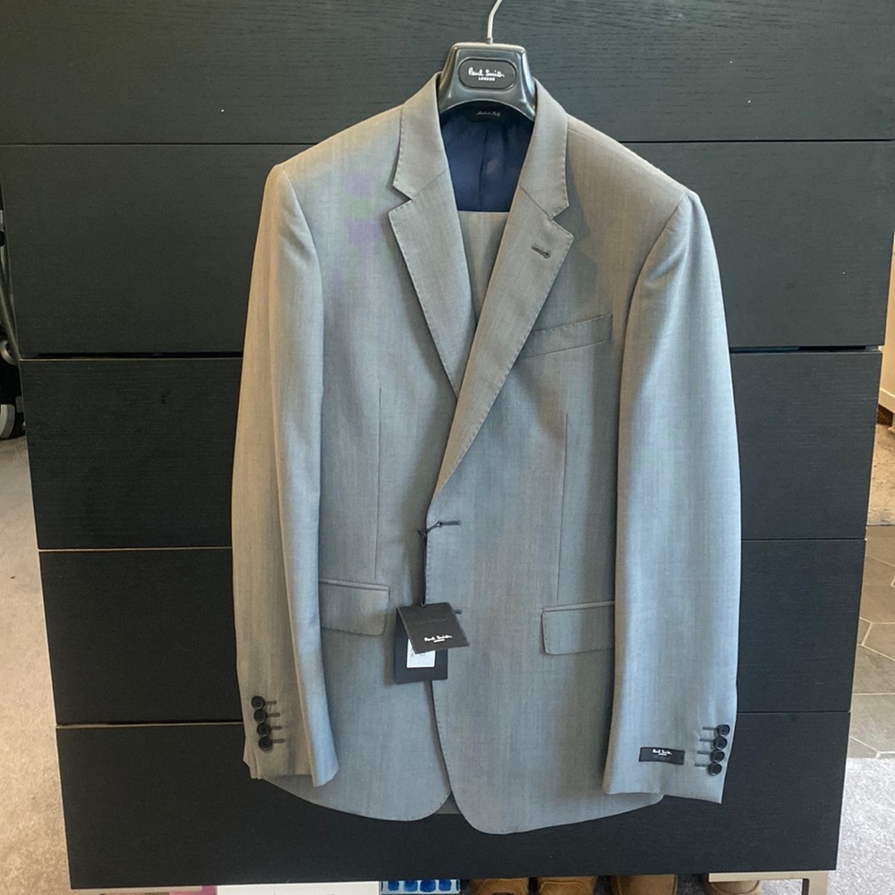 Gray Paul Smith Suit-tags on-no flaws at all-Coat UK40/E50 -Pants W32 - Hips 38